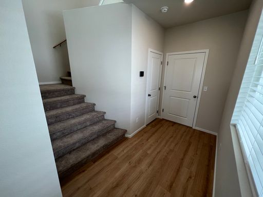 Listing photo thumbnail