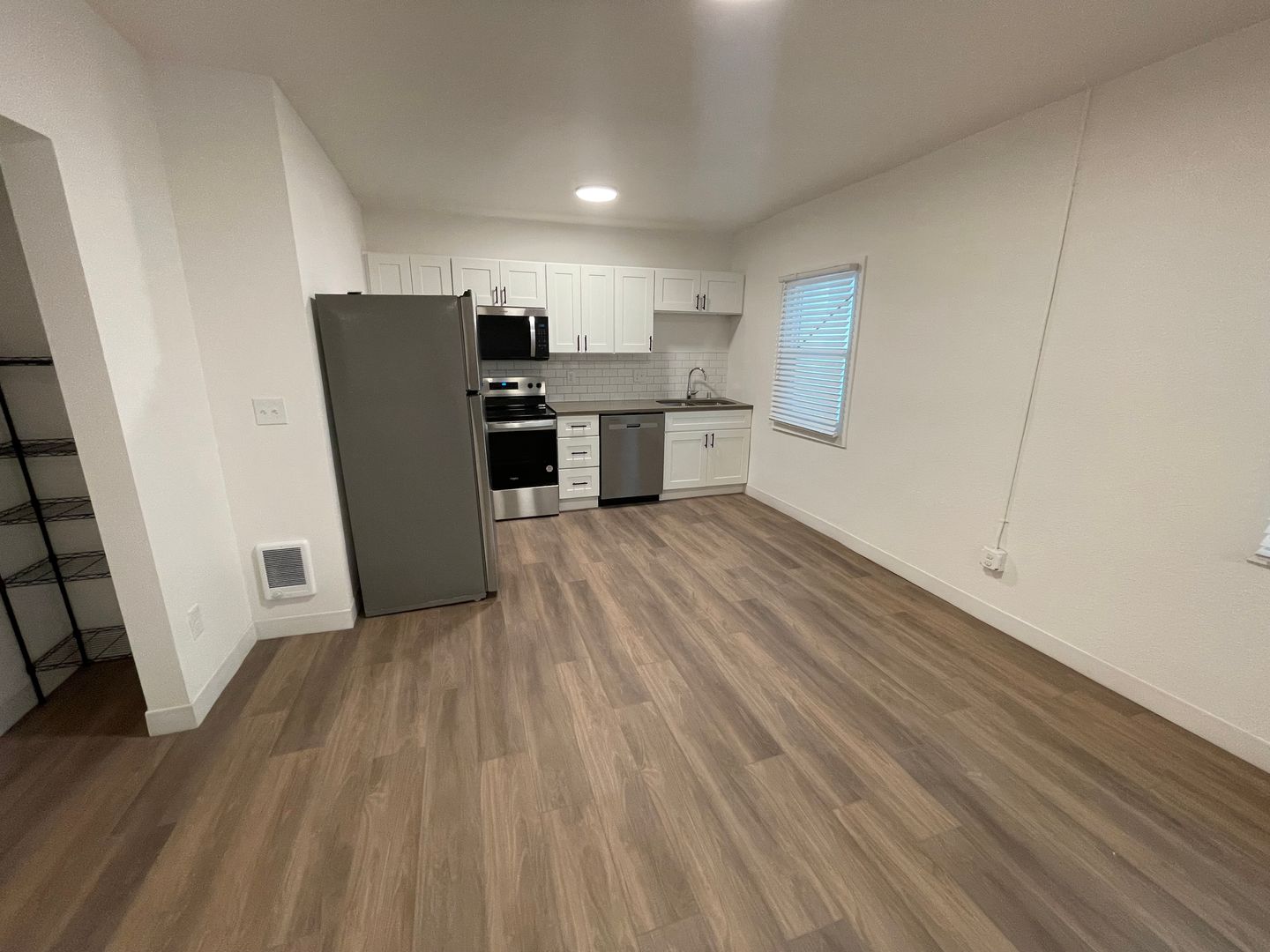 Spokane Apartment: 206 W 8th Avenue