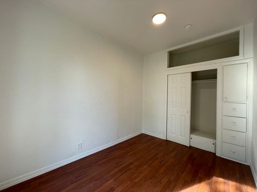 Listing photo thumbnail
