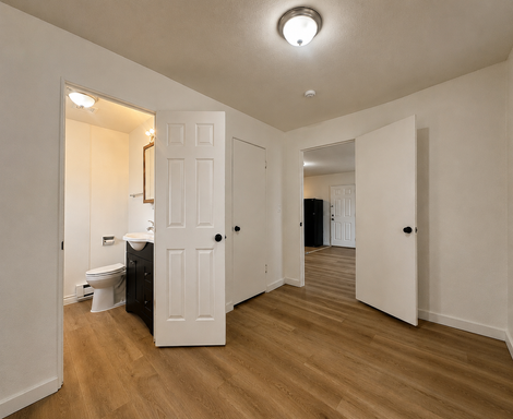 Listing photo thumbnail
