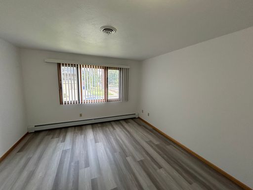 Listing photo thumbnail