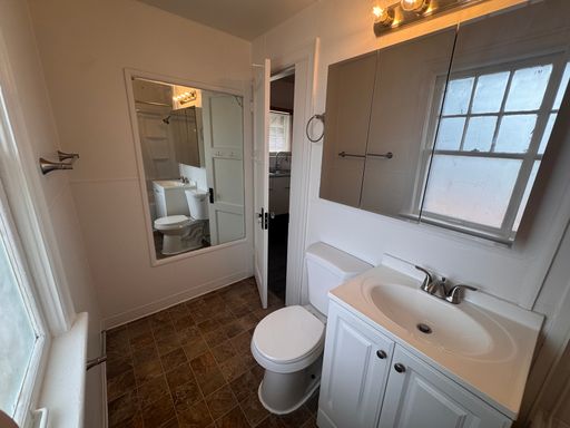Listing photo thumbnail