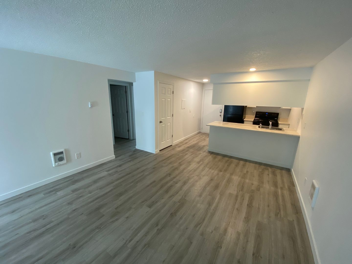 Spokane Valley Apartment: 402 South Eastern Road