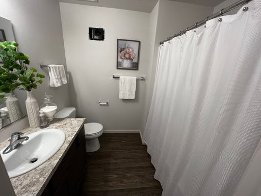 Listing photo thumbnail