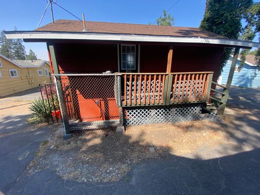 Listing photo thumbnail