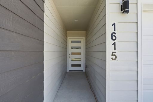 Listing photo thumbnail