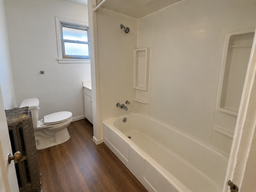 Listing photo thumbnail