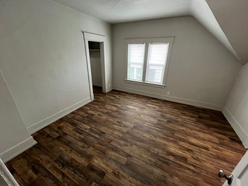 Listing photo thumbnail