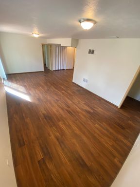 Listing photo thumbnail