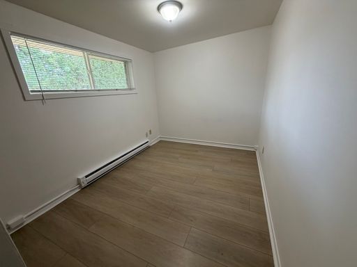 Listing photo thumbnail