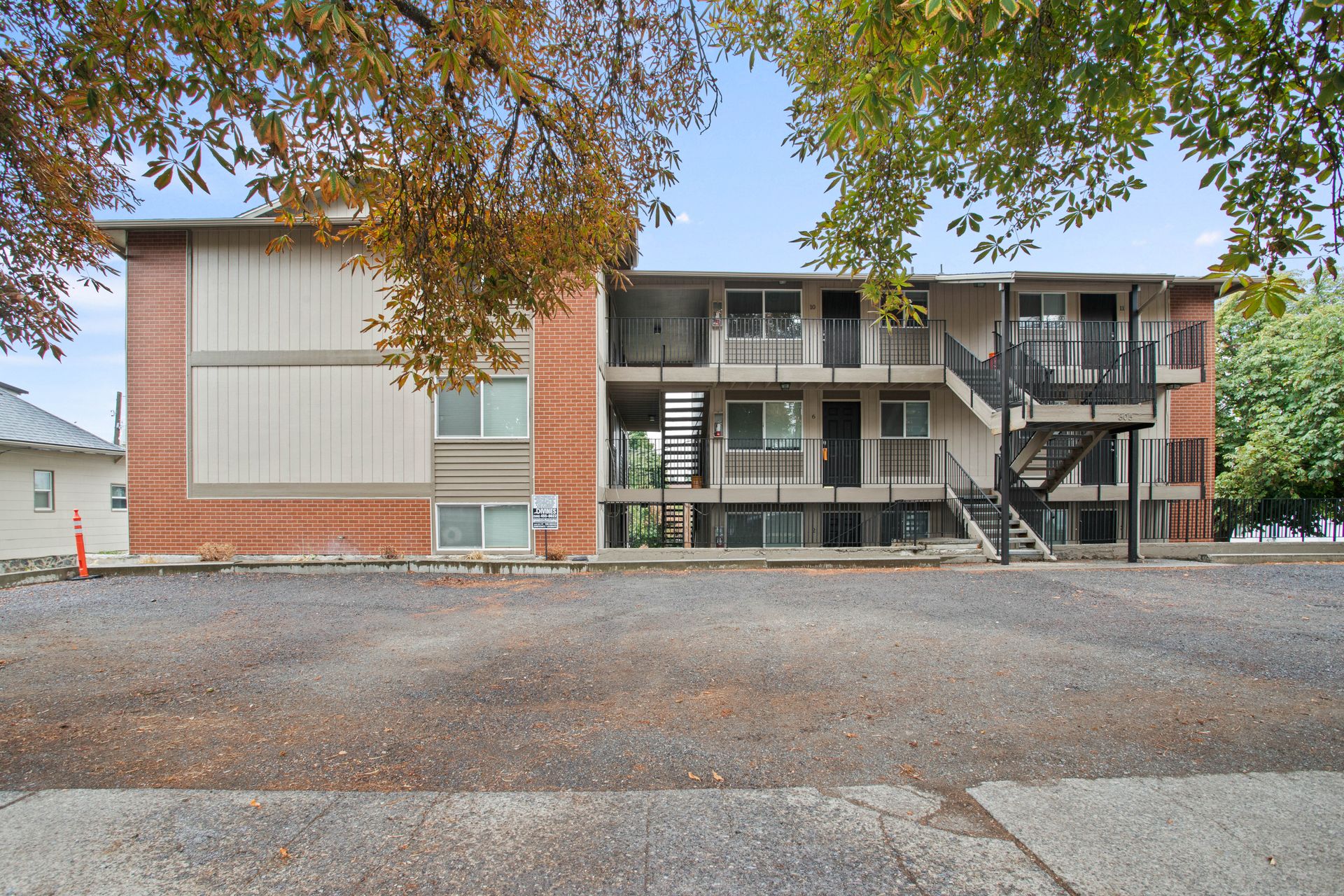 Campus View Apartments near EWU!