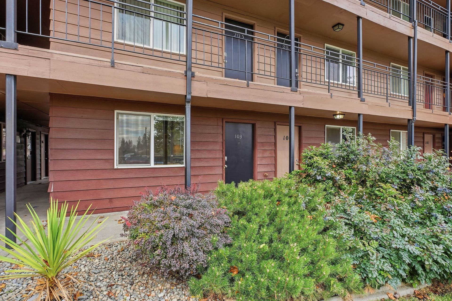 Cheney Apartment: 18 & 28 West 2nd