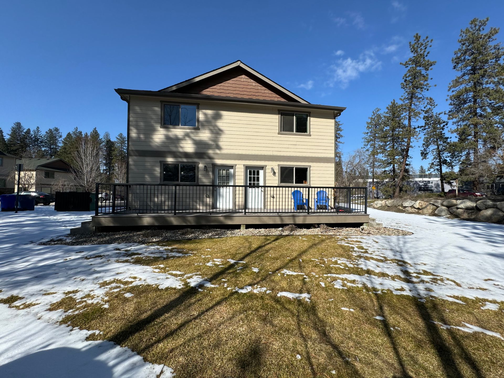 915-922 W Pirate Lane