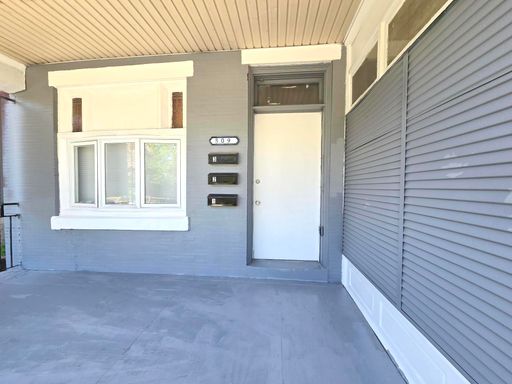 2 bedroom, 2 story Apartment in Germantown – photo 1