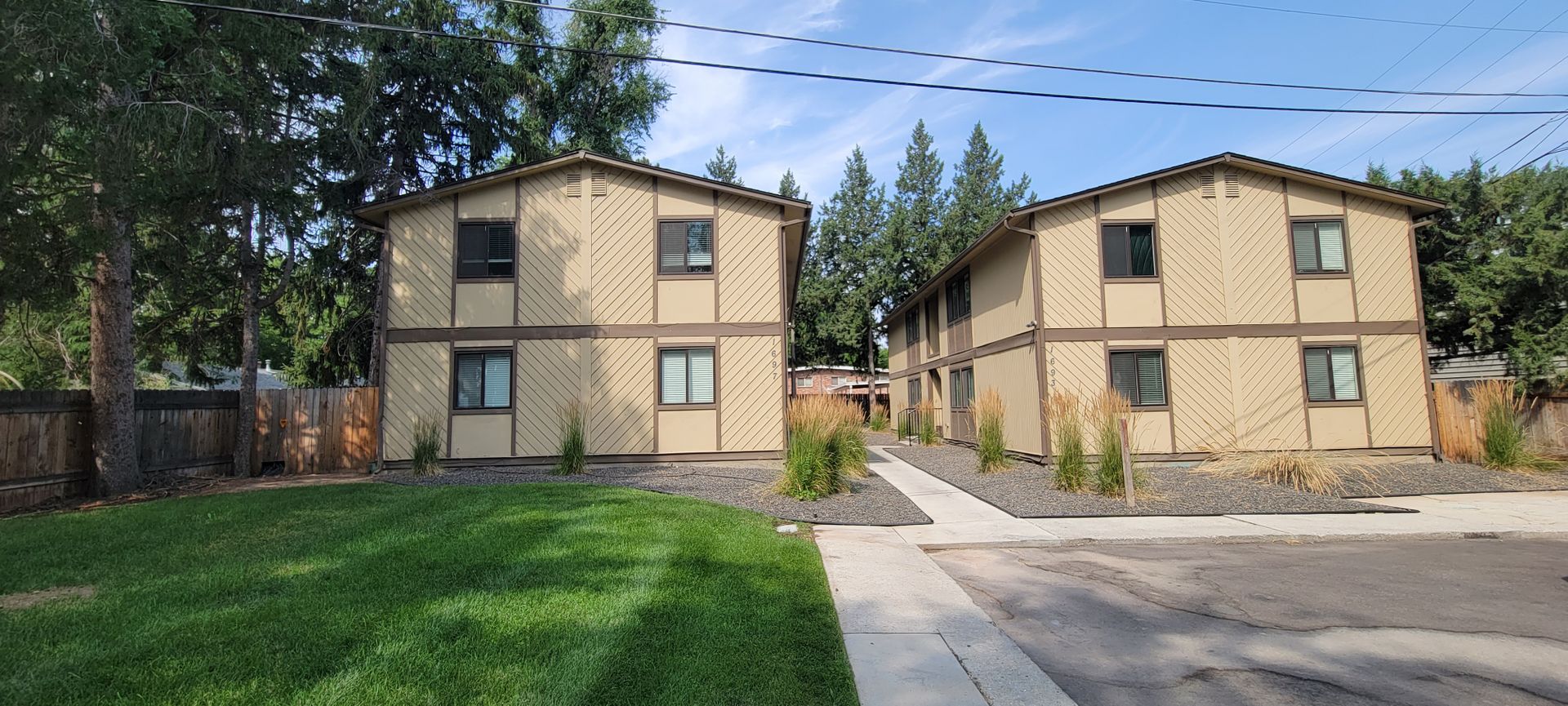 Boise Apartment: 1693 S Federal Way