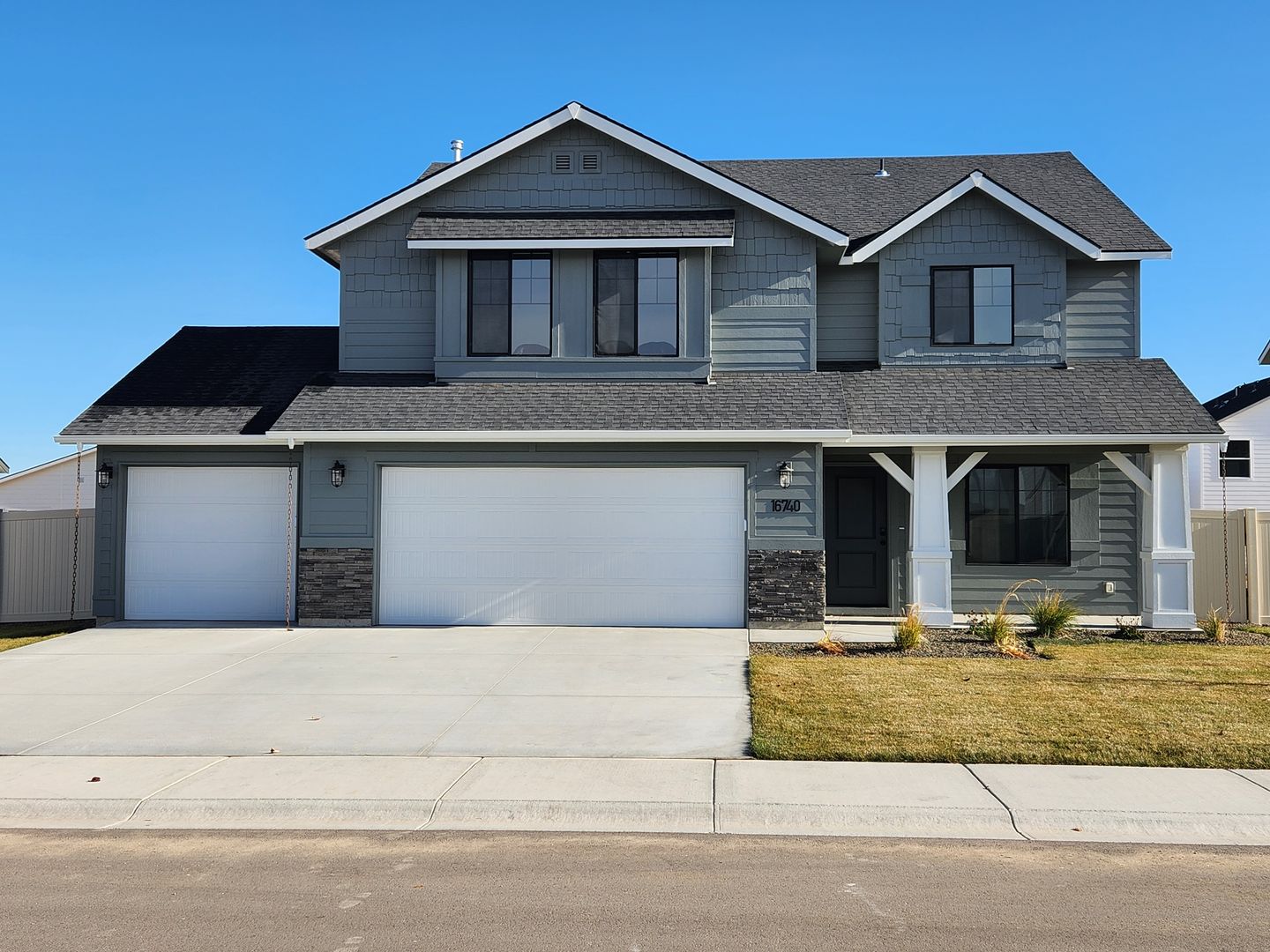 Caldwell House: 16740 Carlin Ave