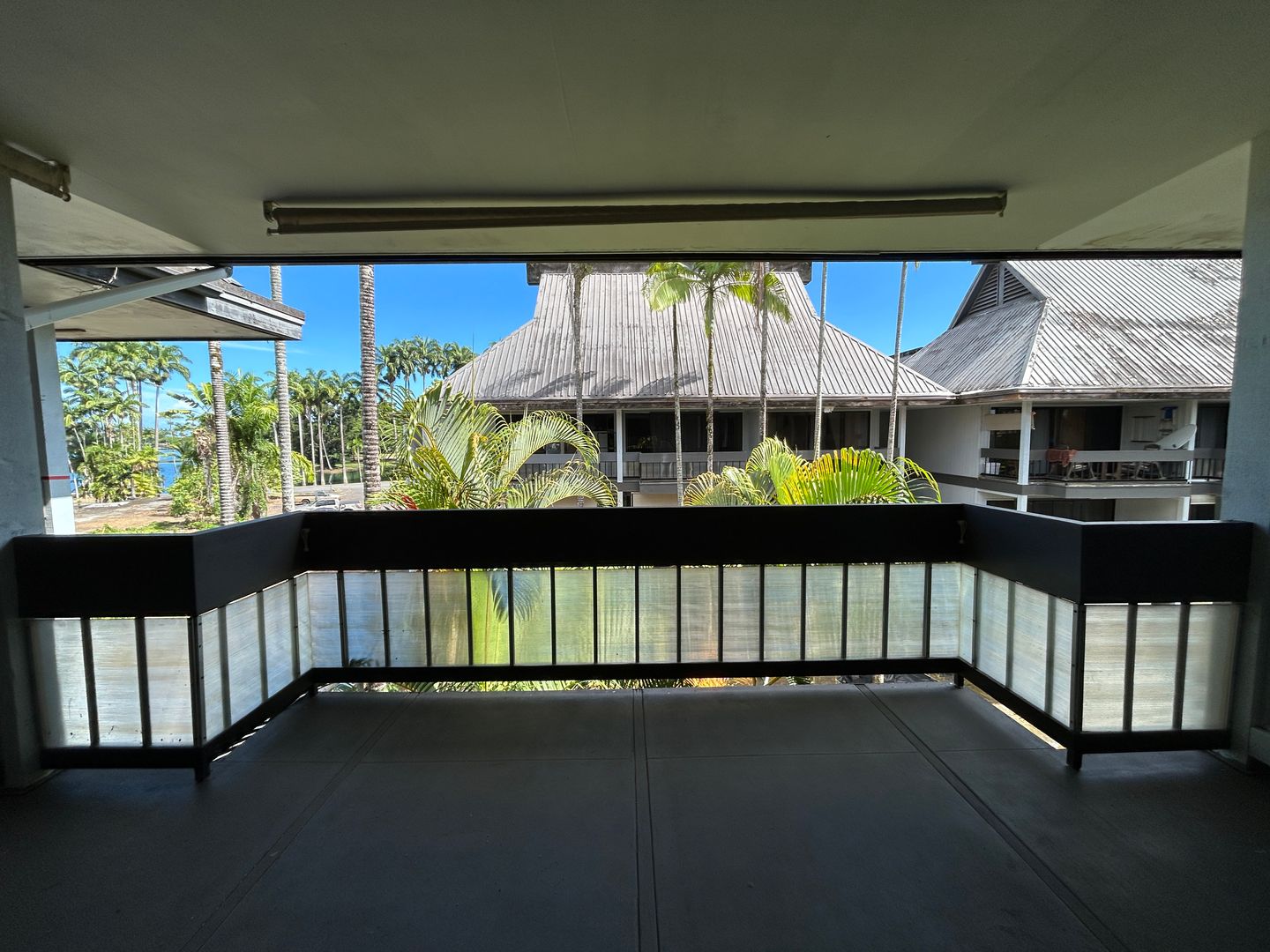 Hilo Apartment: 400 Hualani St