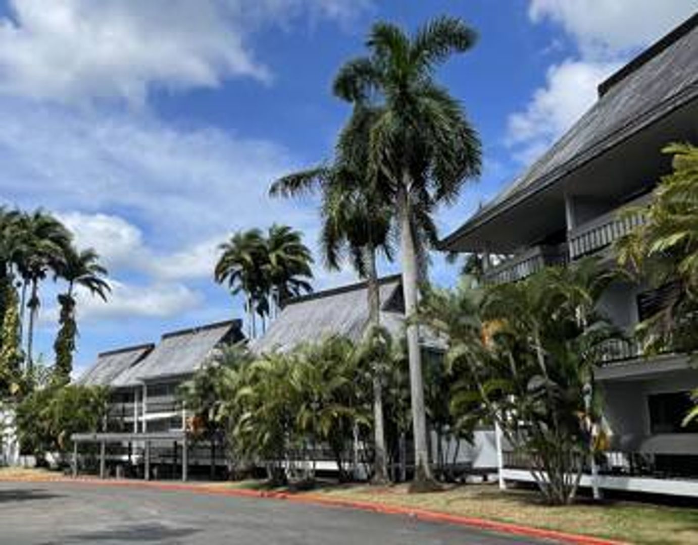 Hilo Apartment: 400 Hualani St.