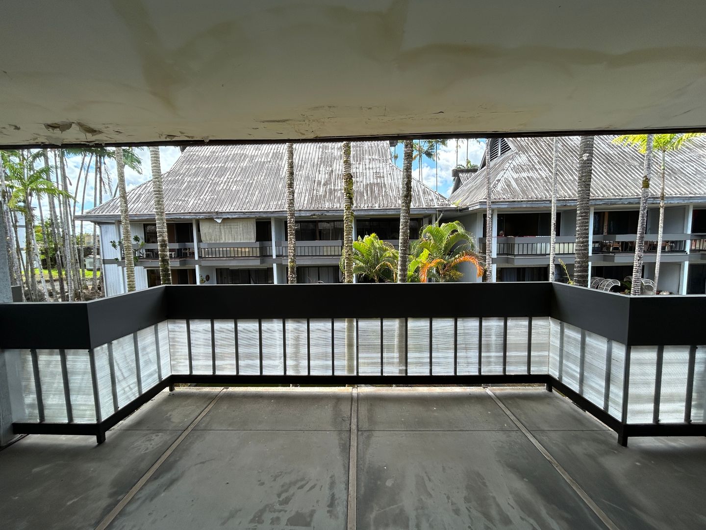 Hilo Apartment: 400 Hualani St