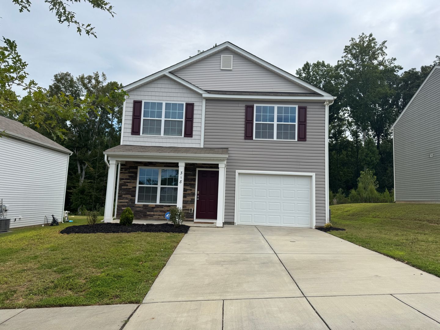 Stanley House: 318 Kingsford Drive