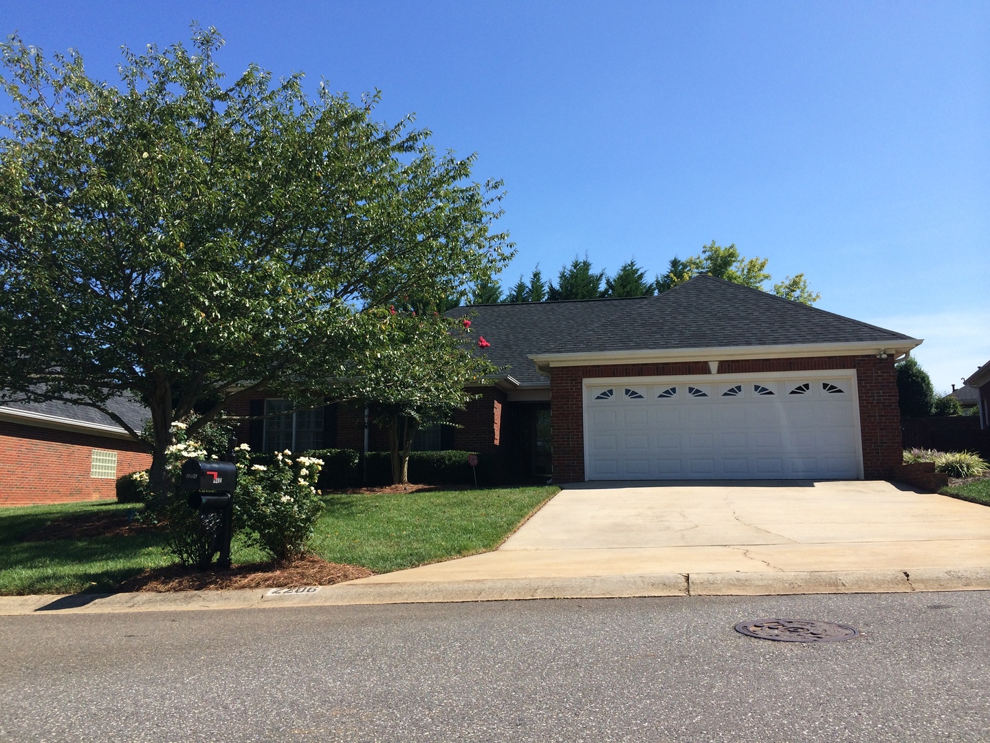 Gastonia House: 2206 Water Oak Lane