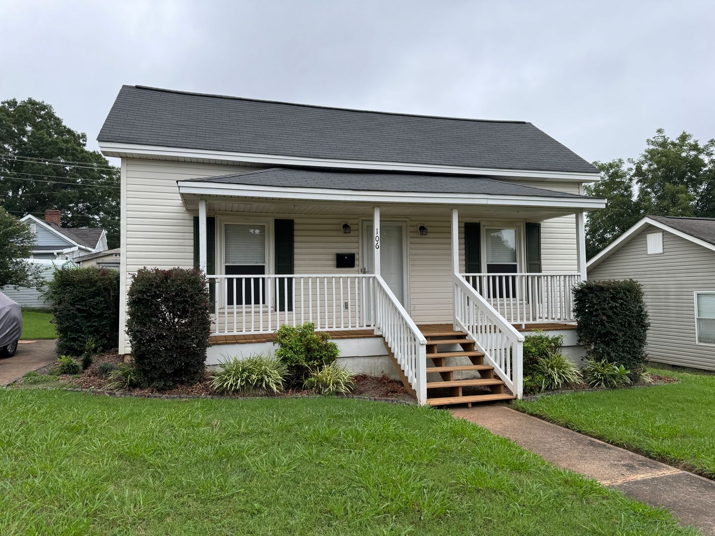 Belmont House: 106 N 1st Street