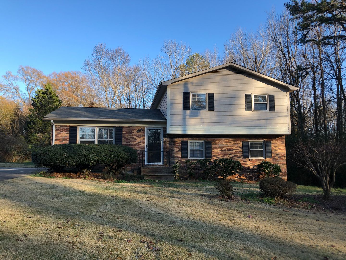 Mount Holly House: 315 Pine Road