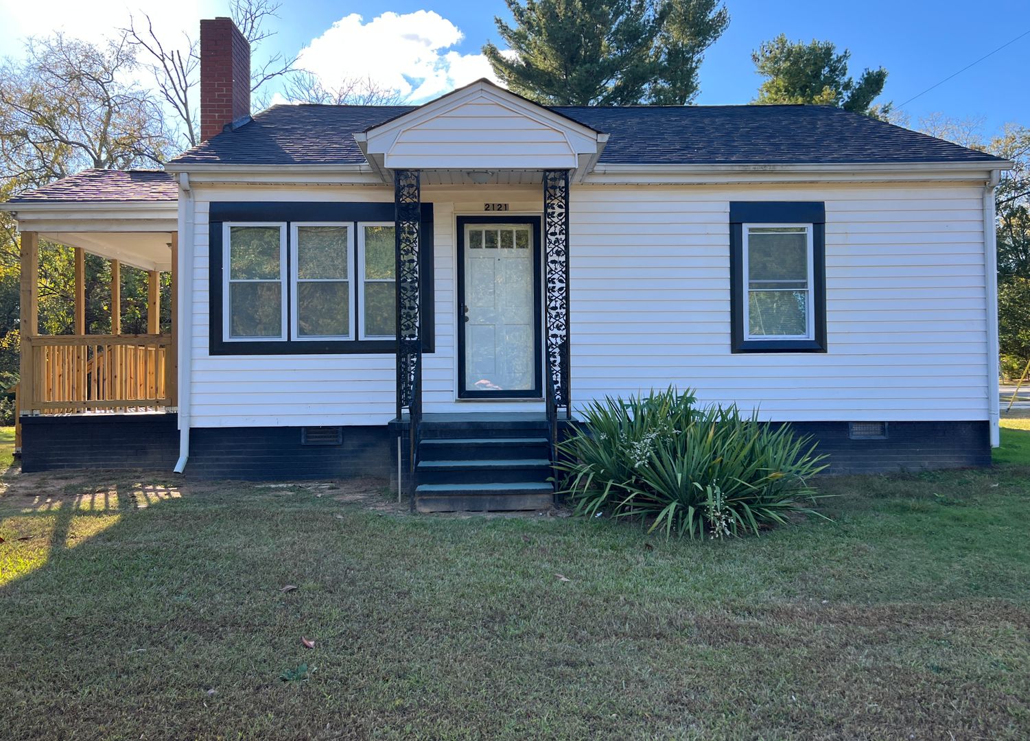 Gastonia House: 2121 N. New Hope Road