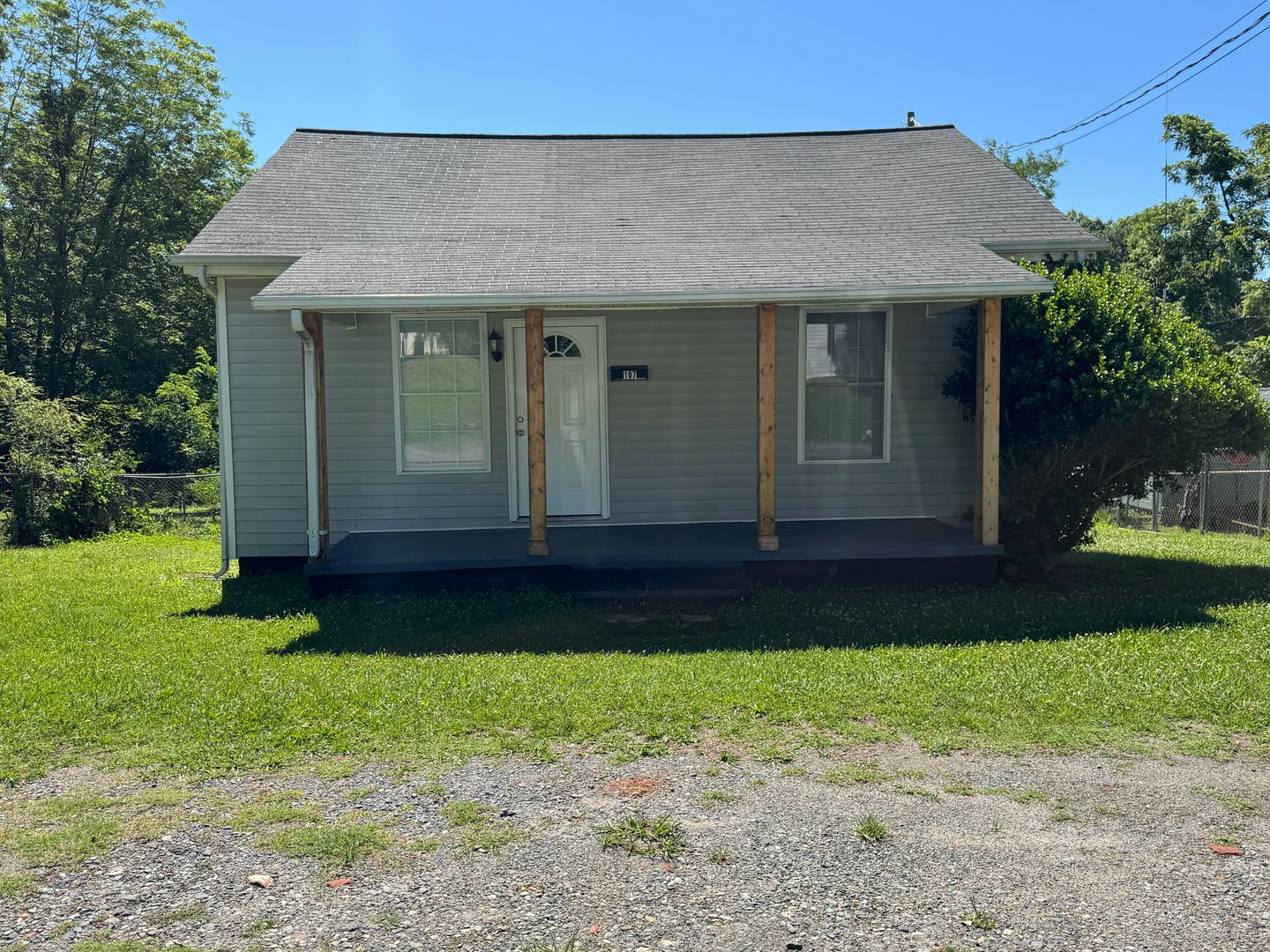 Bessemer City House: 107 S. Inman Ave.