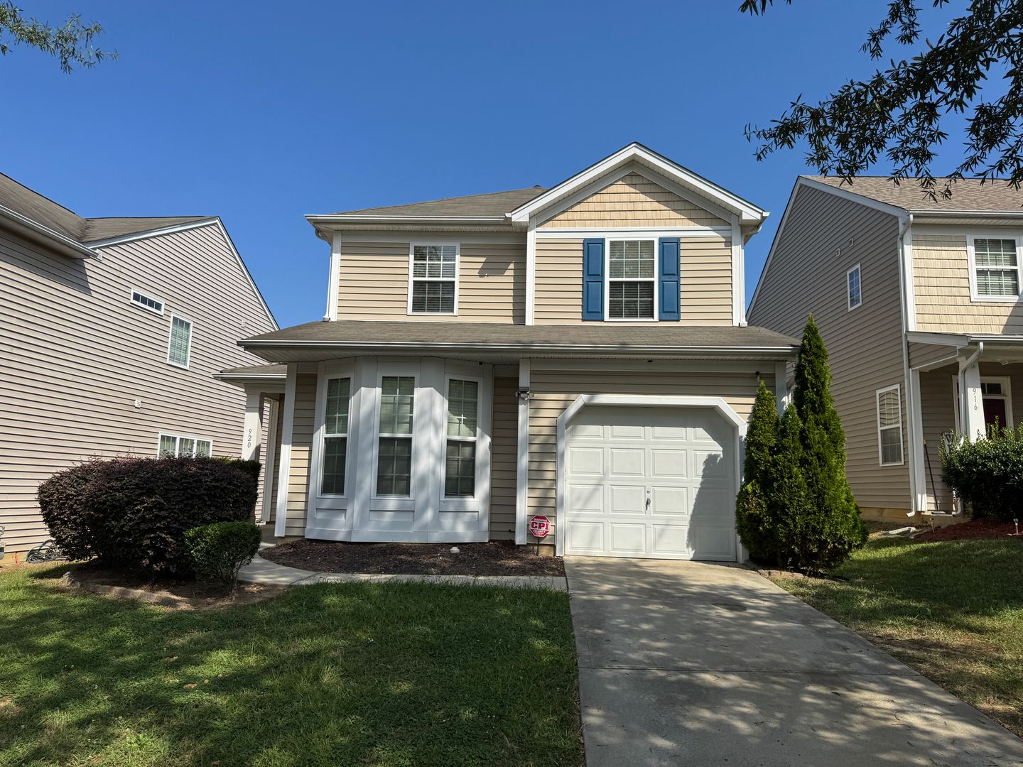 Charlotte House: 920 Old Forester Lane