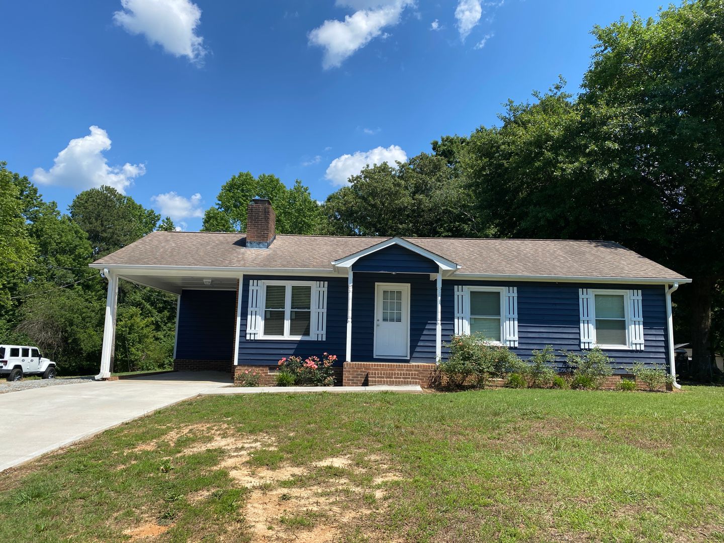 Dallas House: 204 Moritz Road