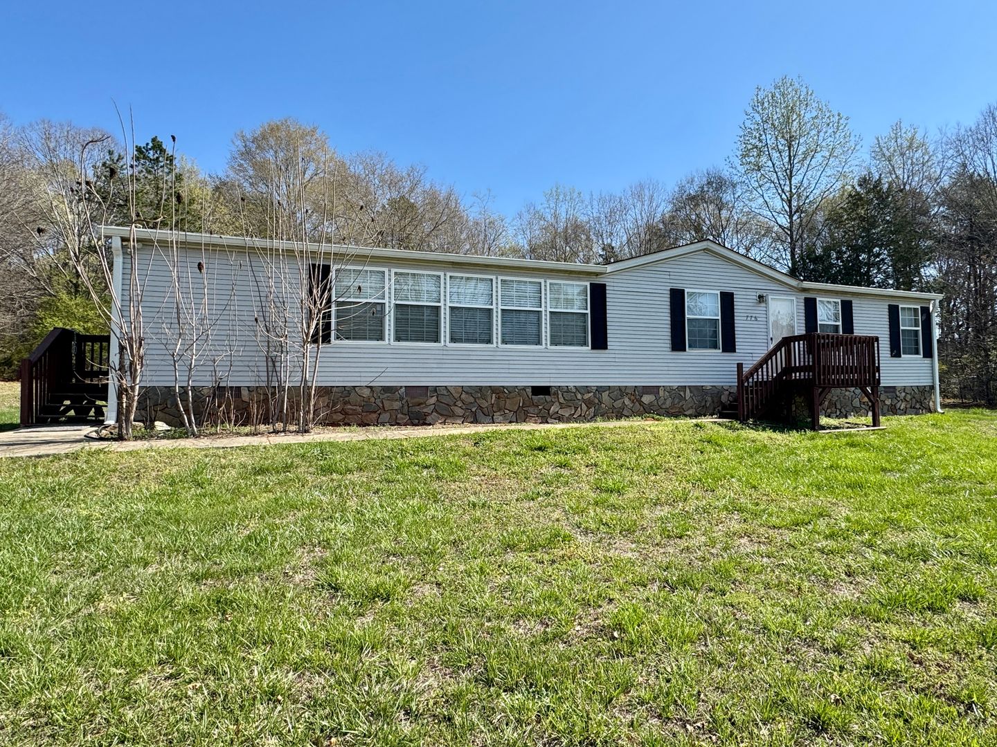 Stanley House: 776 Joseph Antoon Cir.