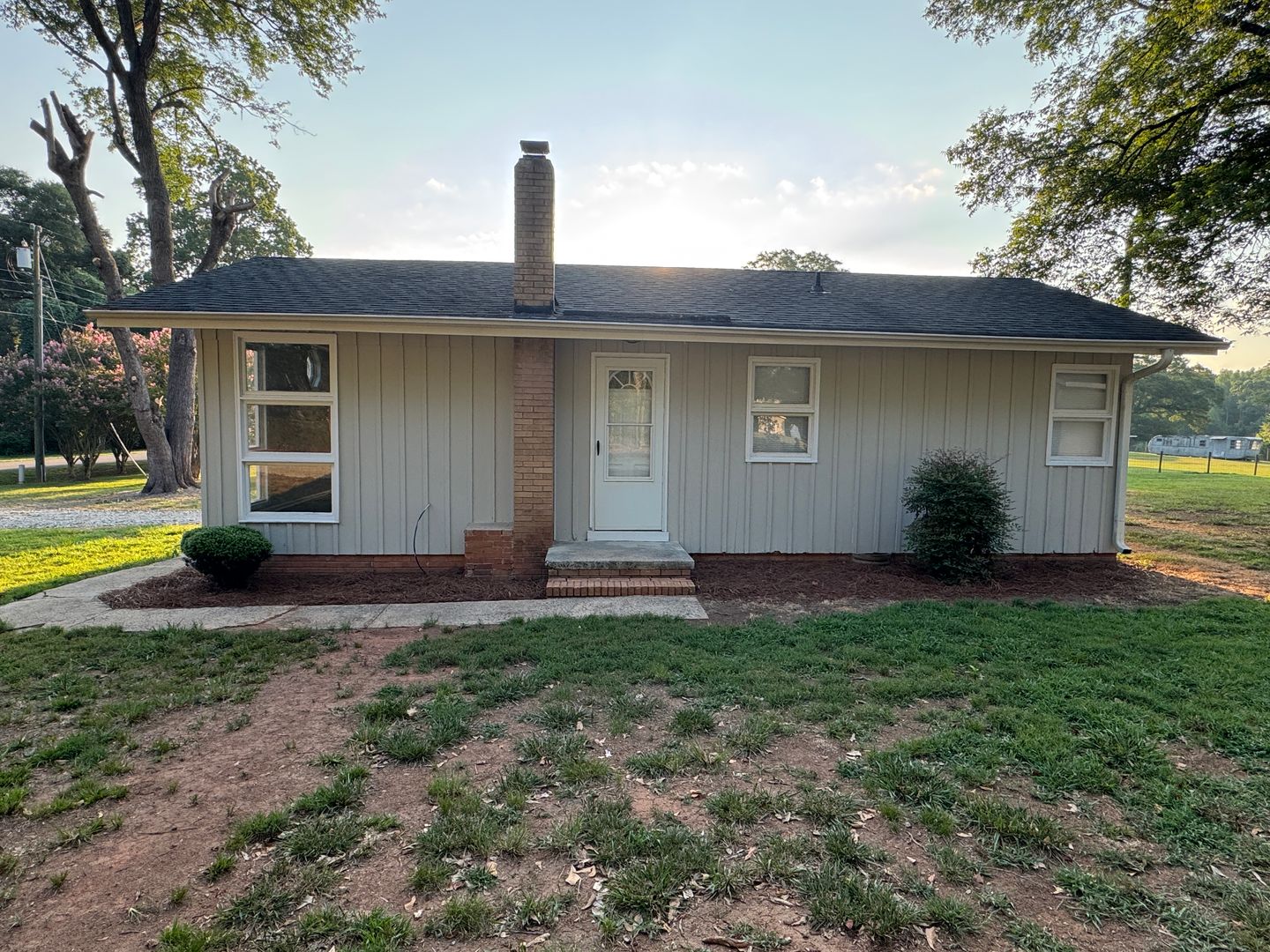 Belmont House: 124 Roxie Lane