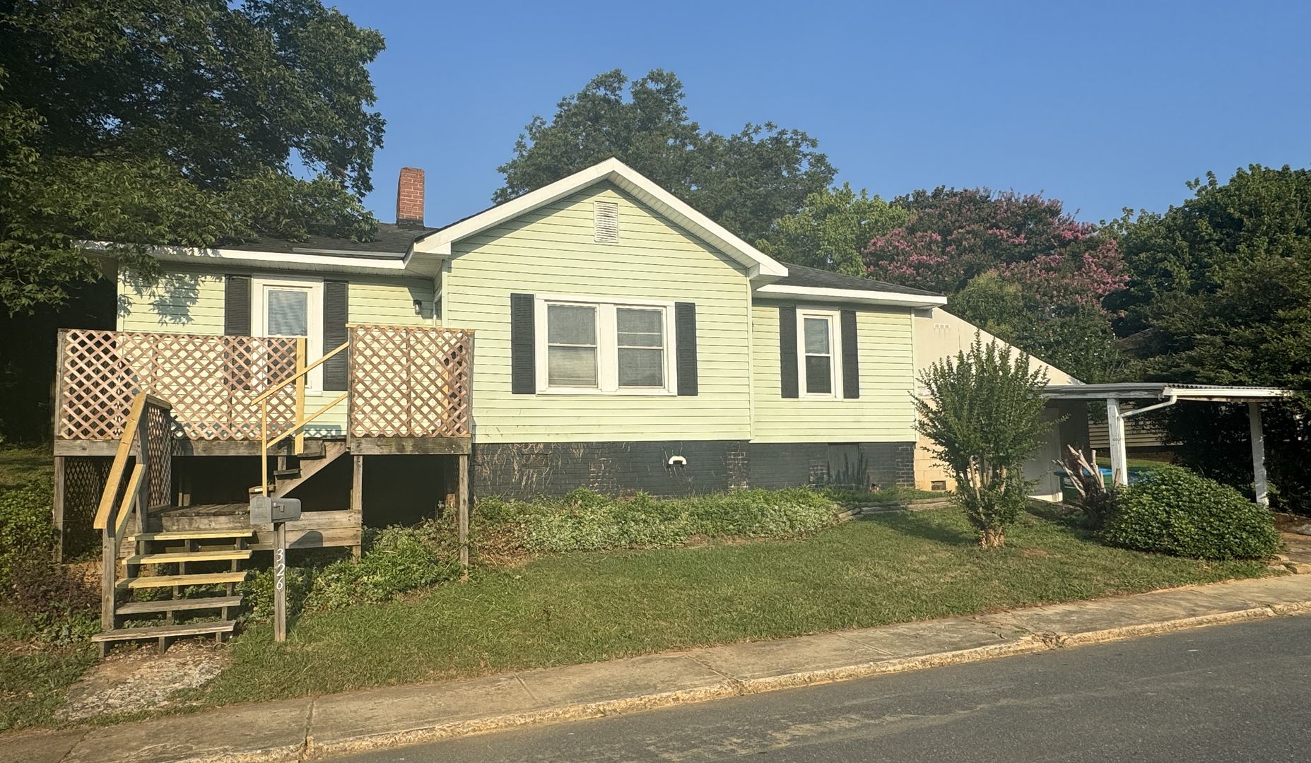 Cramerton House: 326 Mayflower Avenue