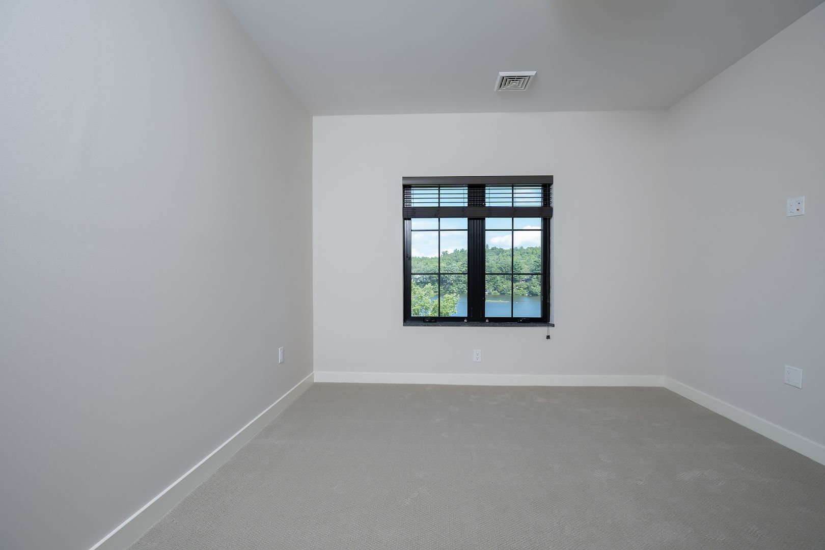 Rivers Ledge Apartments 10 of 12