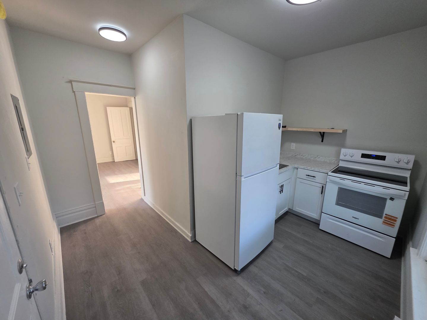 Kalamazoo Apartment: 415 W Walnut St