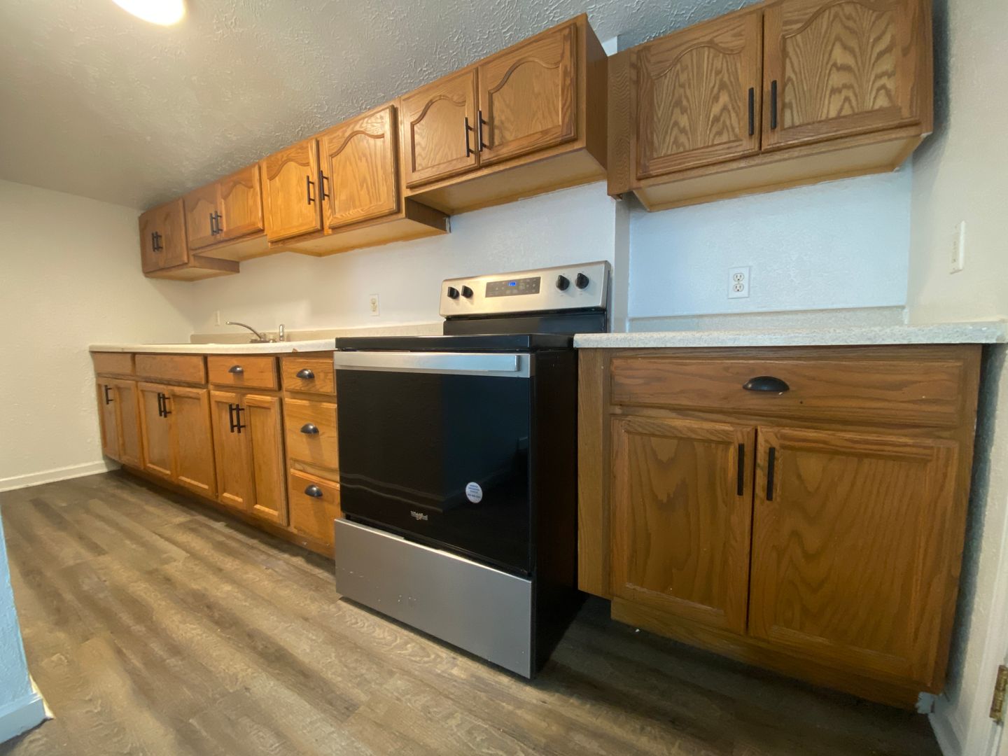 Kalamazoo Apartment: 421 Oak St.