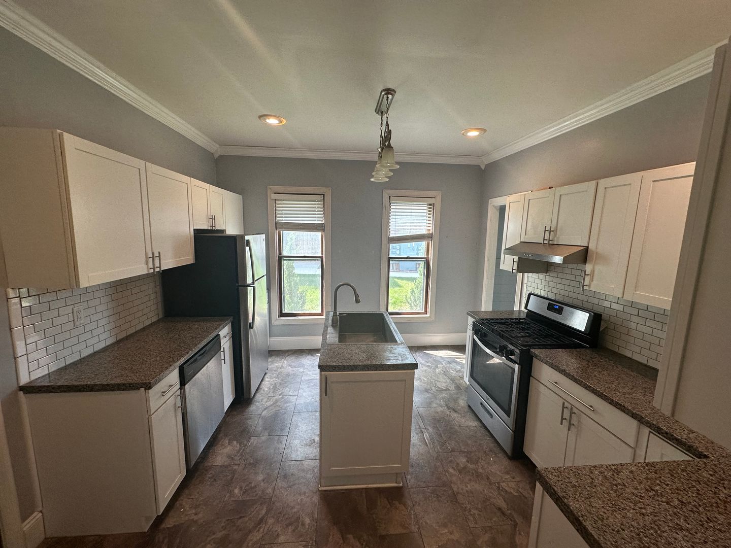 Kalamazoo Apartment: 605 W Kalamazoo