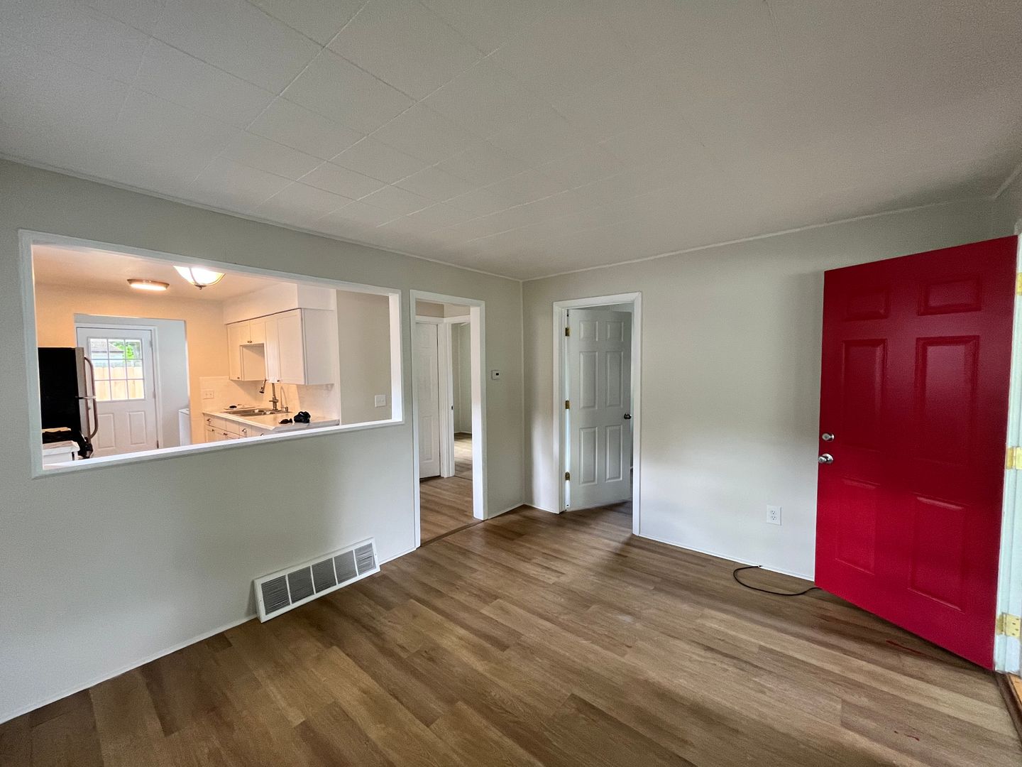 Portage House: 429 W Van Hoesen Blvd