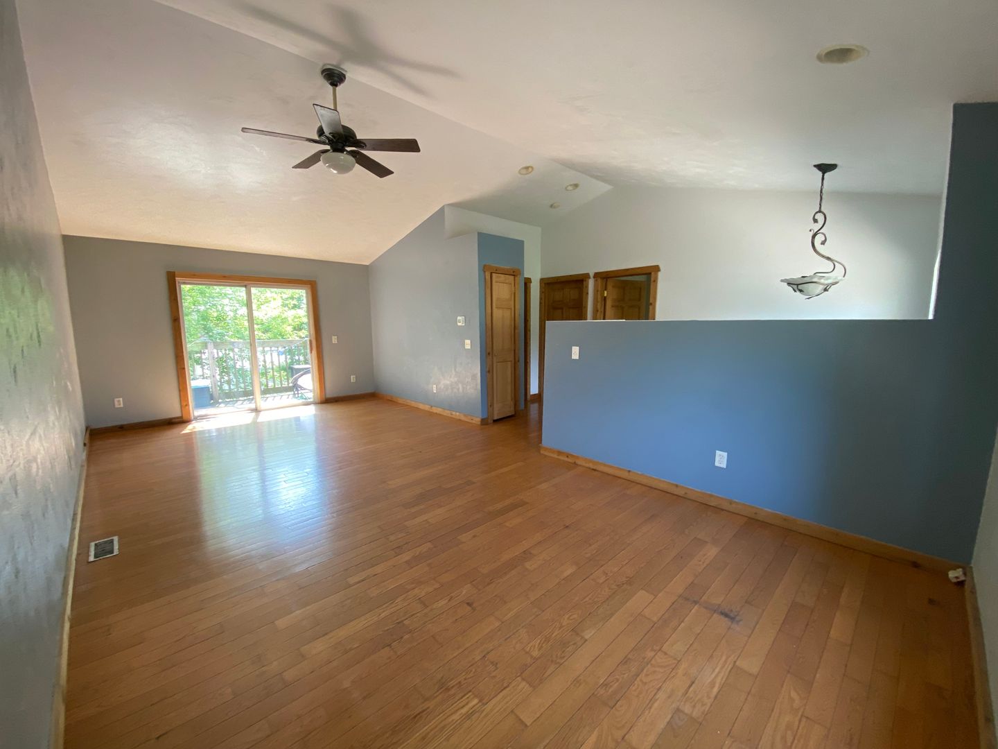 Kalamazoo Apartment: 1126-1128 Greenwood Ave