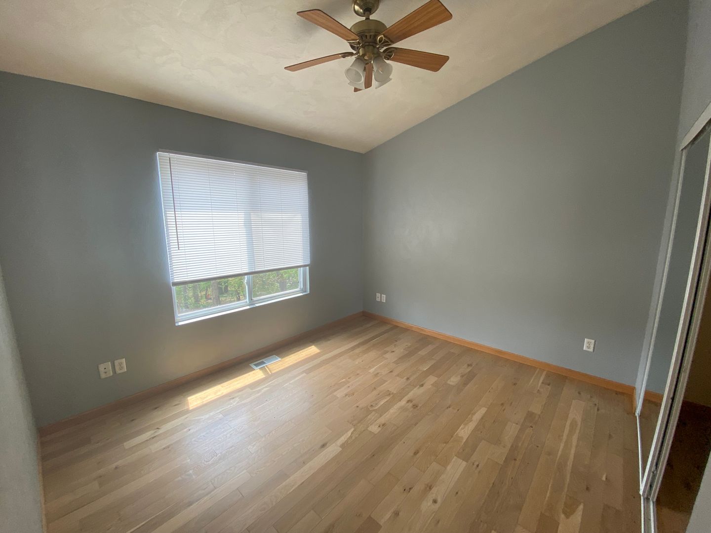 Kalamazoo Apartment: 1324-1326 Knollwood Ave