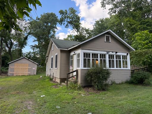 2 Bed 1 Bath Rental at 2301 Mt Olivet Rd, Kalamazoo, MI – photo 1