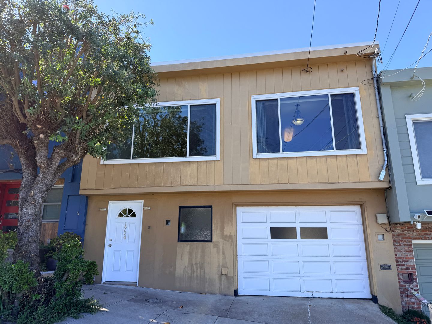 San Francisco House: 1724 Burrows St