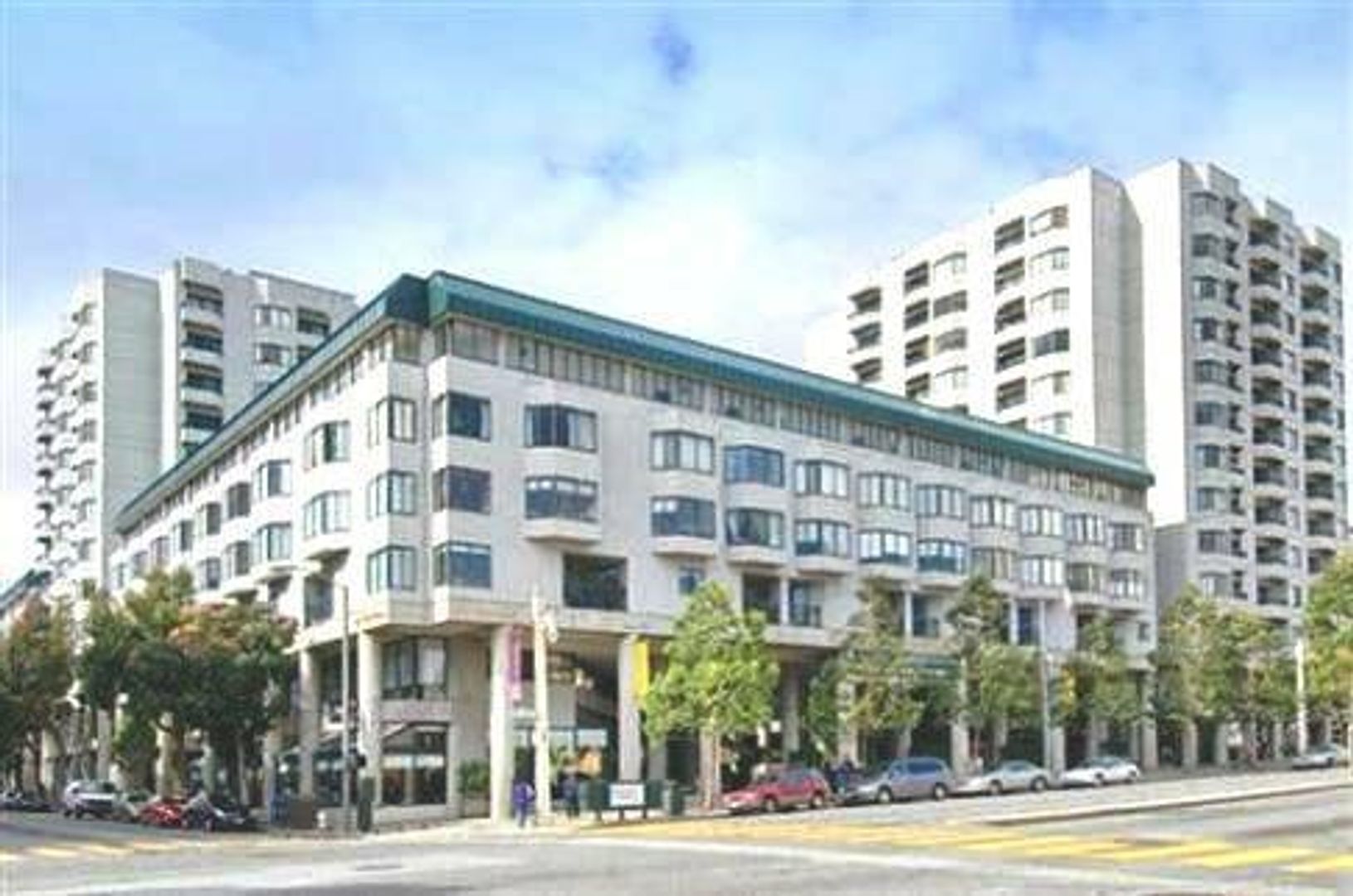 San Francisco Condo: 601 Van Ness Ave #47