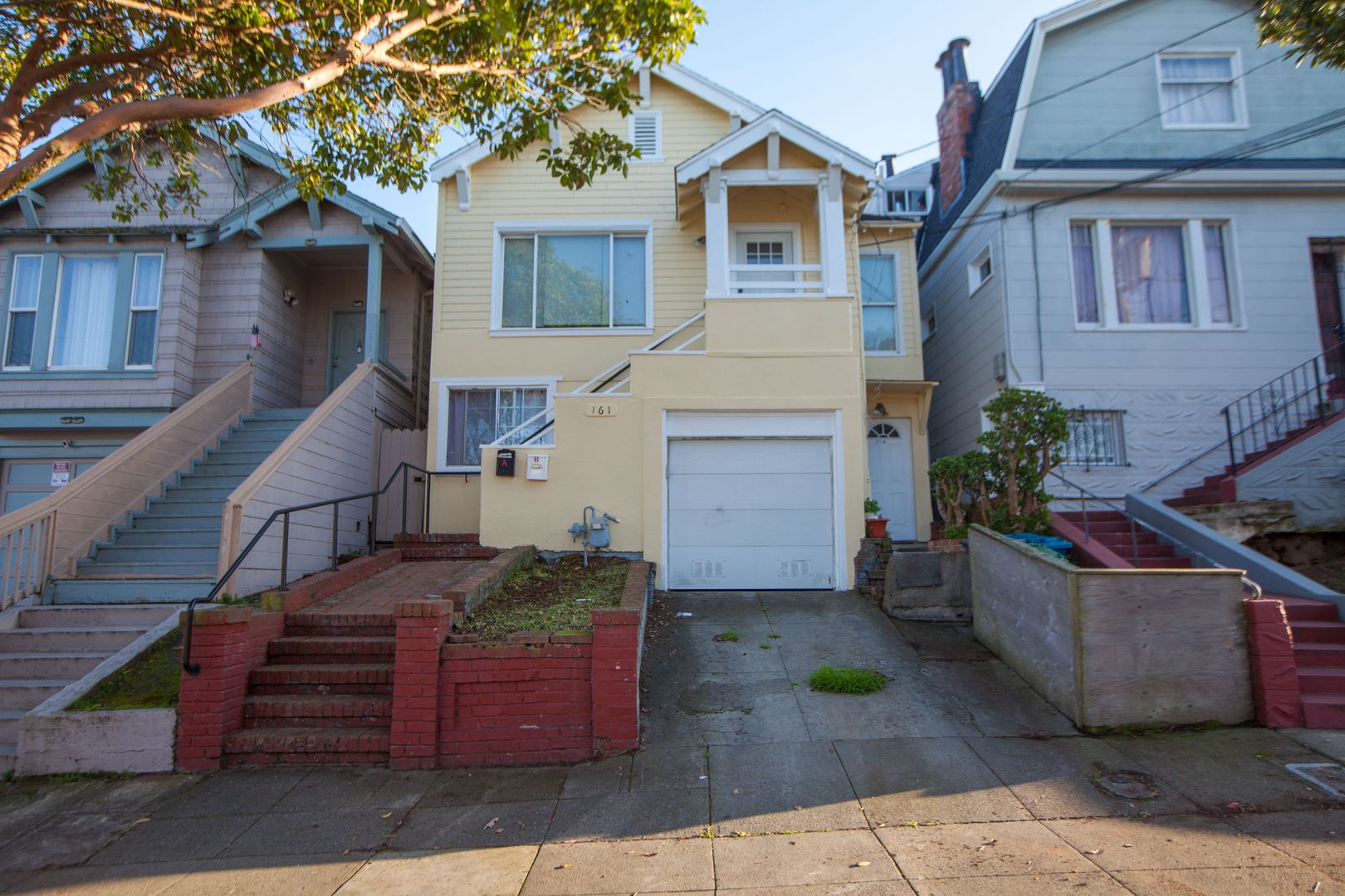 Daly City Apartment: 161 Peoria St