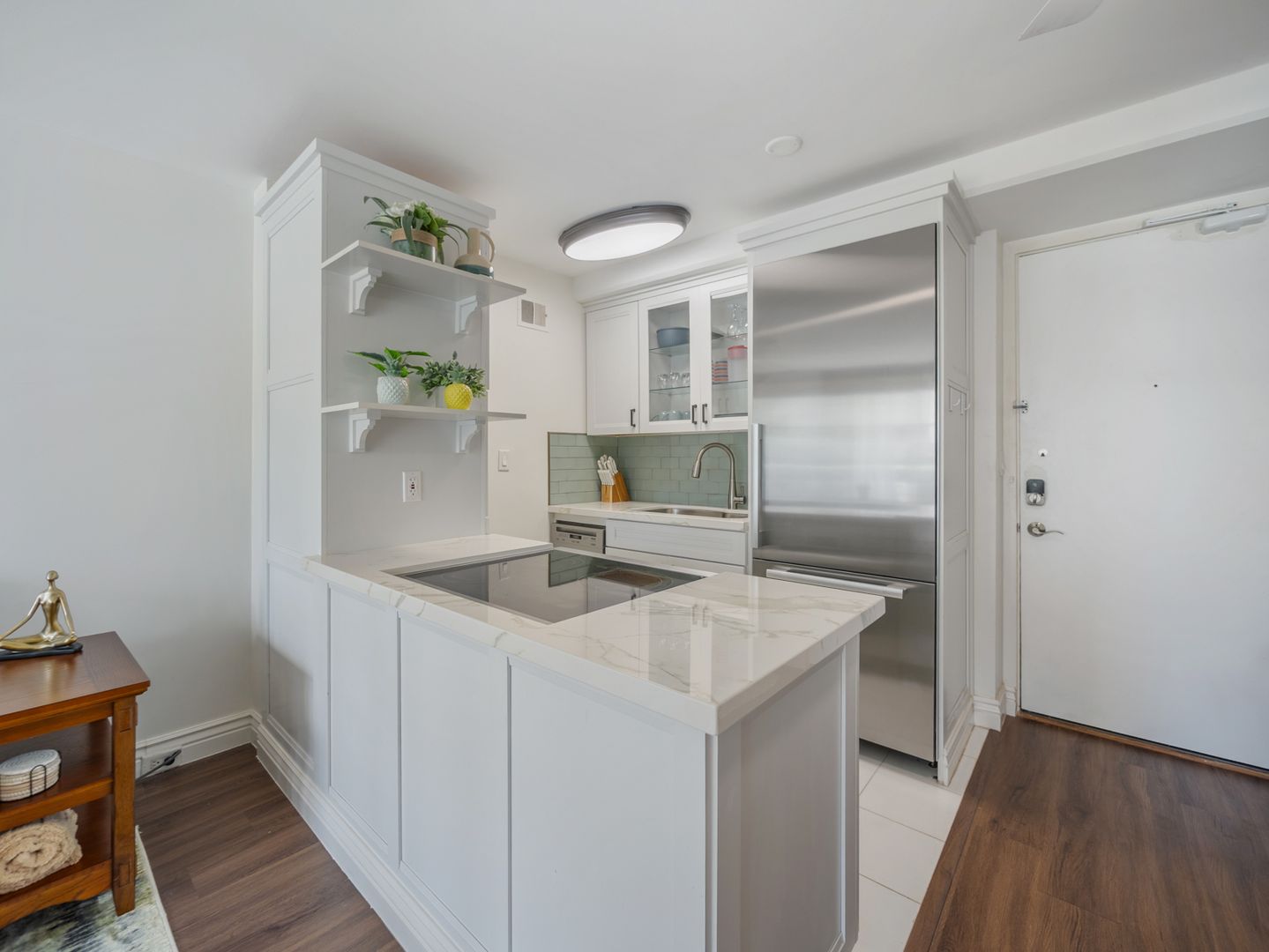 Honolulu Condo: 445 Kaiolu St #409