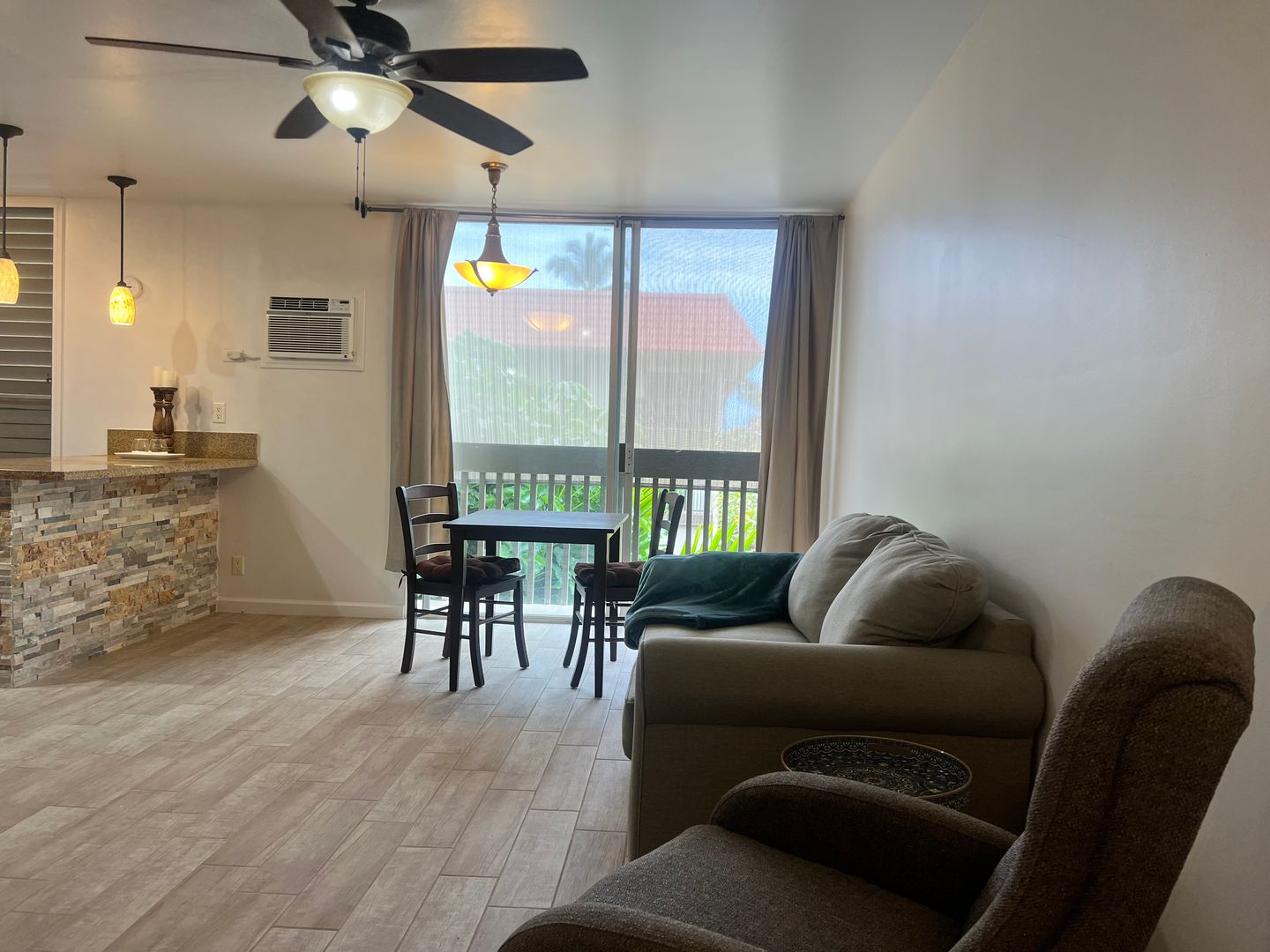 Kailua Kona Condo: 75-5873 Walua Road #B113