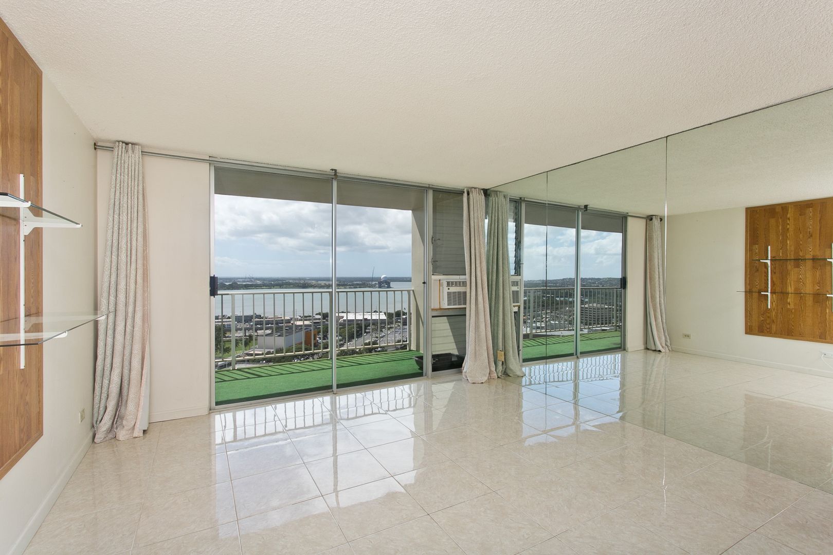 Aiea Condo: 98-099 Uao Pl #2106