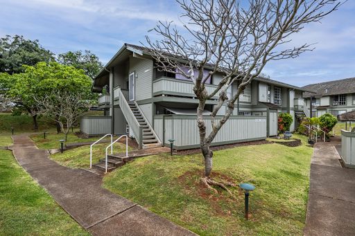 Pet Friendly - 2 bed /1 bath covered parking Waipio Gentry!