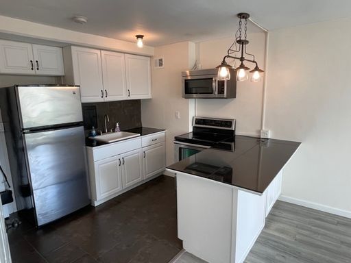 ALL Utilities Included- 1 bedroom/ Bath Waikiki – photo 1